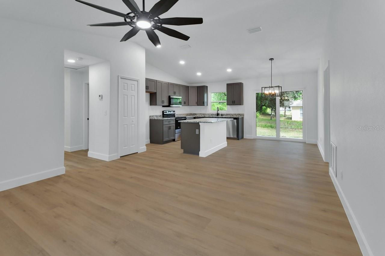 DORSEYS BLUE SPGS PARK - Residential