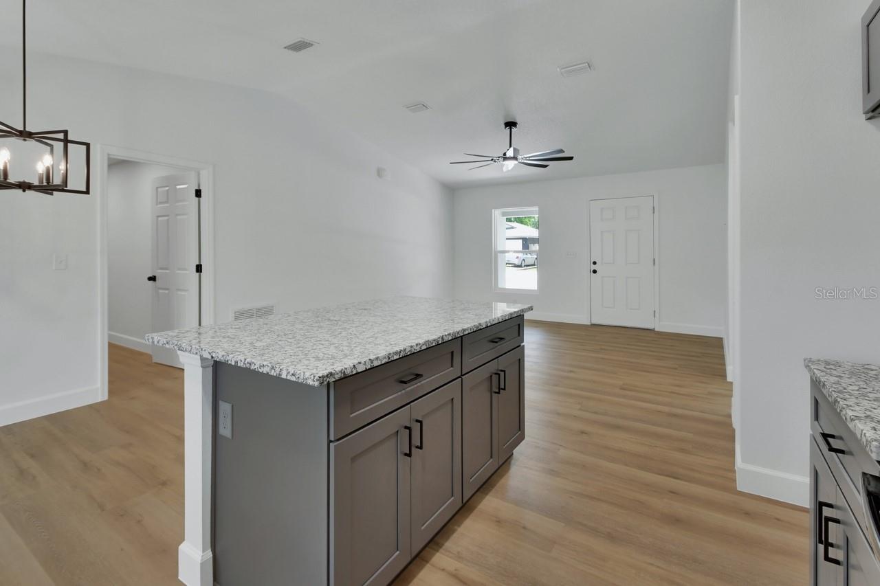 DORSEYS BLUE SPGS PARK - Residential