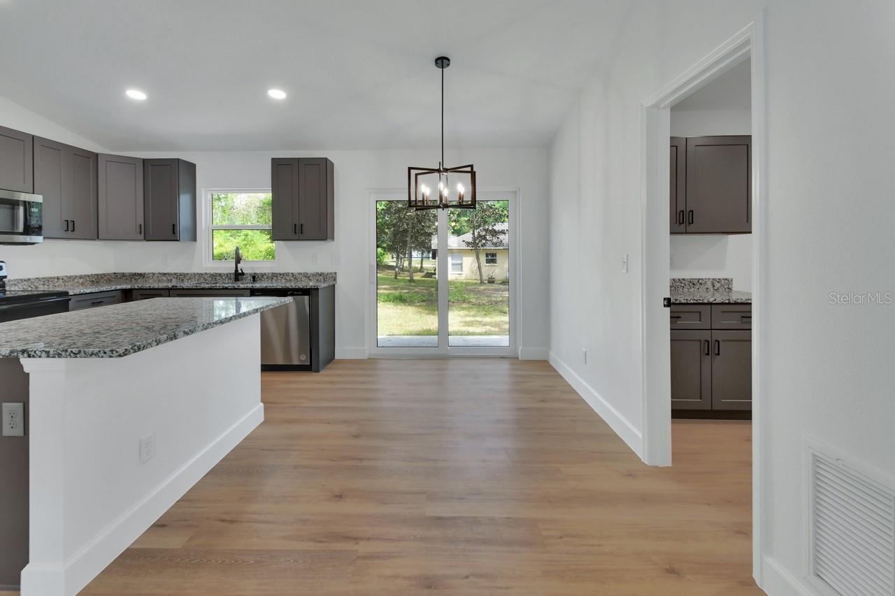 DORSEYS BLUE SPGS PARK - Residential