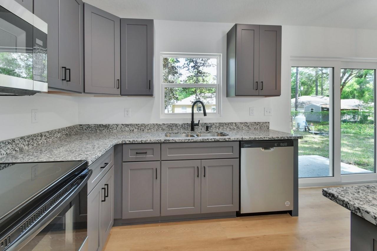 DORSEYS BLUE SPGS PARK - Residential