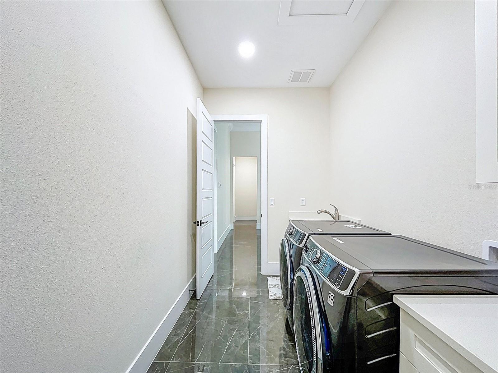 MIRABAY PH 2A-3 - Residential
