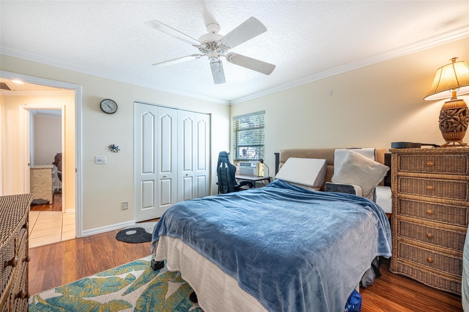 HIDDEN OAKS - Residential