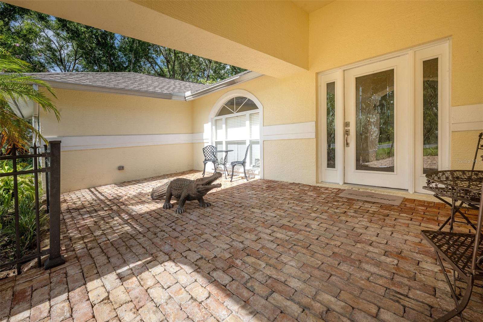 HIDDEN OAKS - Residential