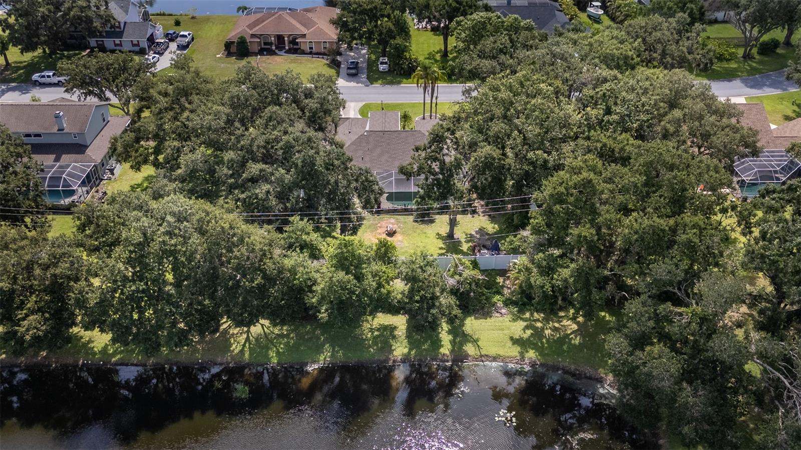 HIDDEN OAKS - Residential