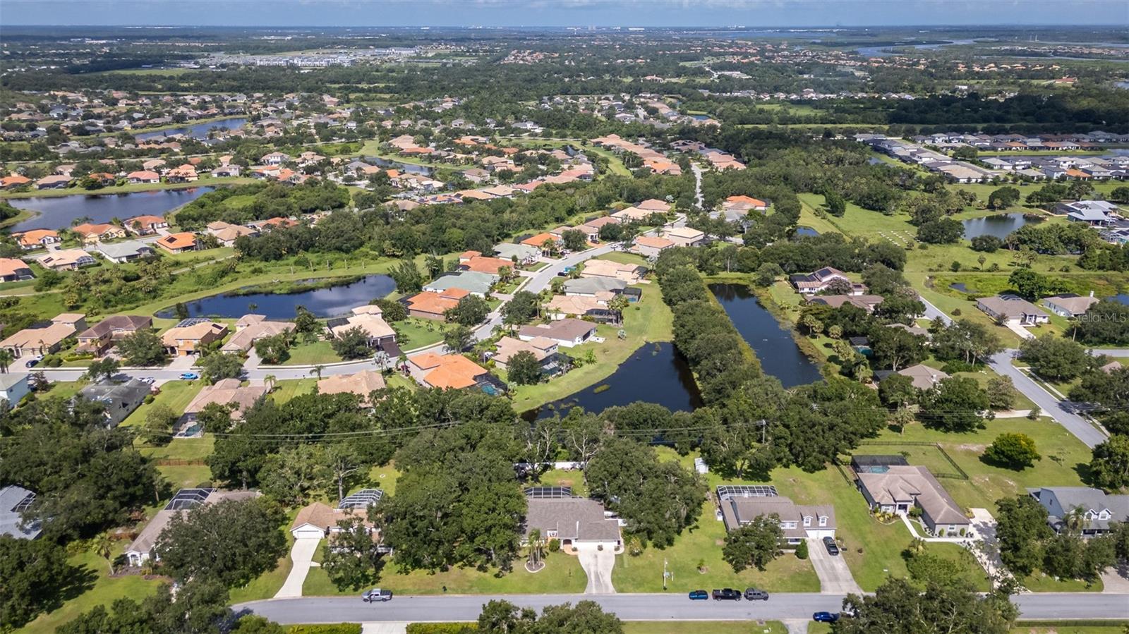 HIDDEN OAKS - Residential