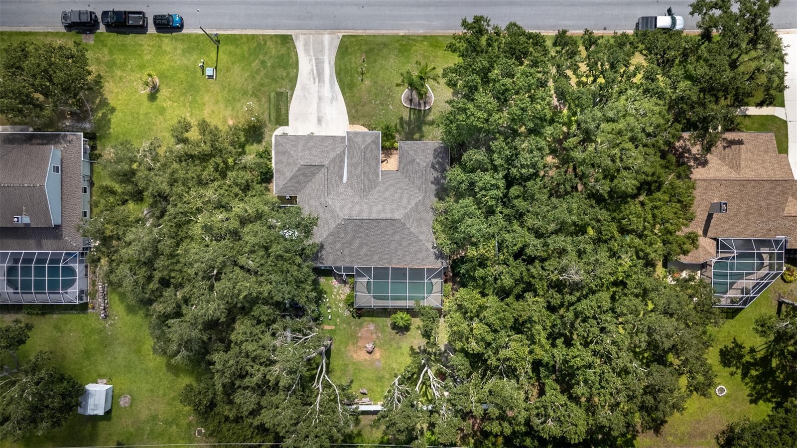 HIDDEN OAKS - Residential