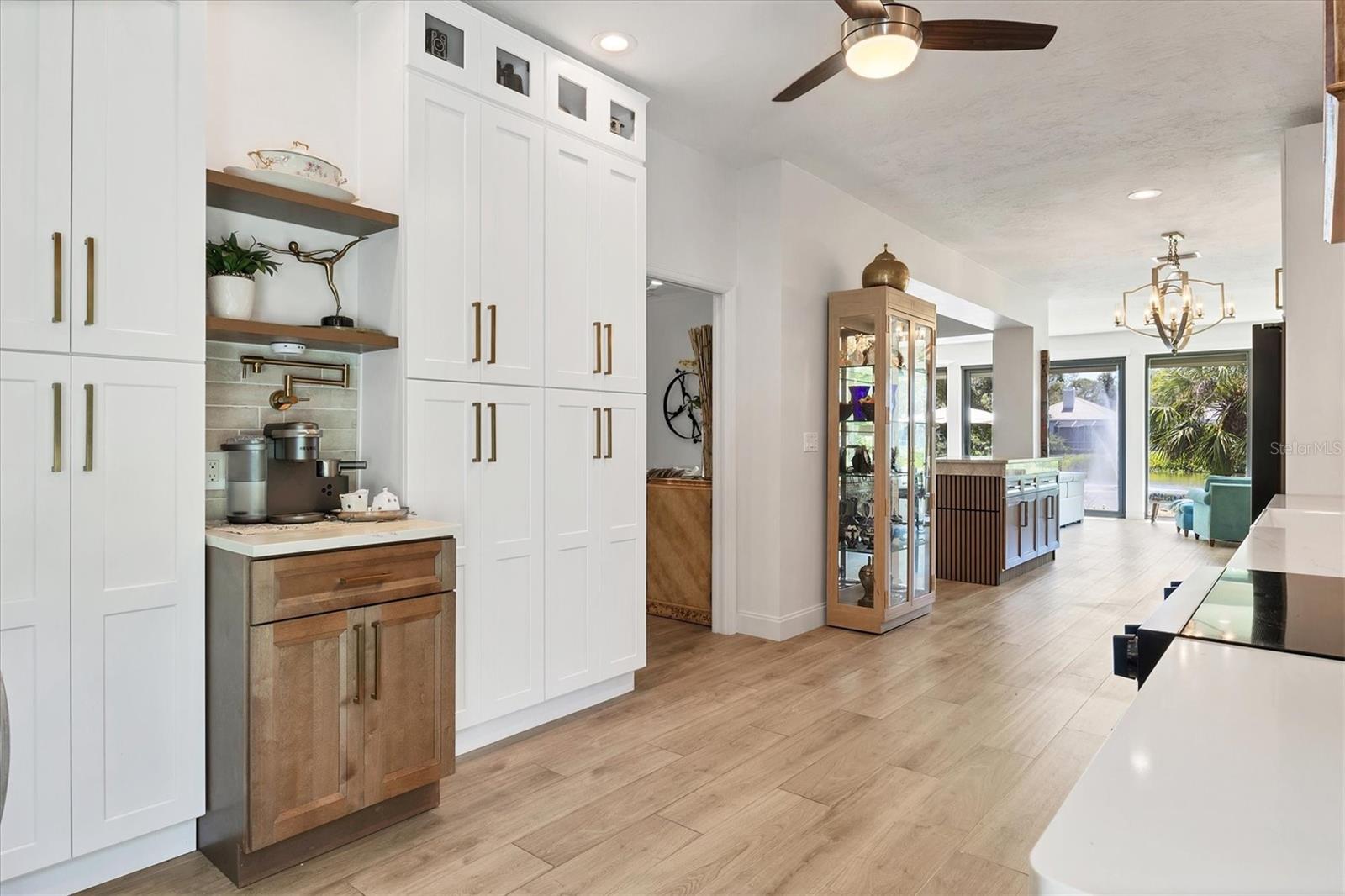 BISHOPS COURT AT OAKS PRESERVE - Residential