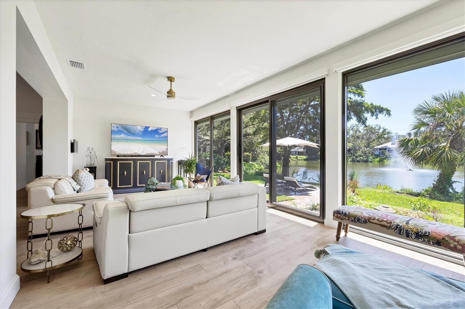 BISHOPS COURT AT OAKS PRESERVE - Residential