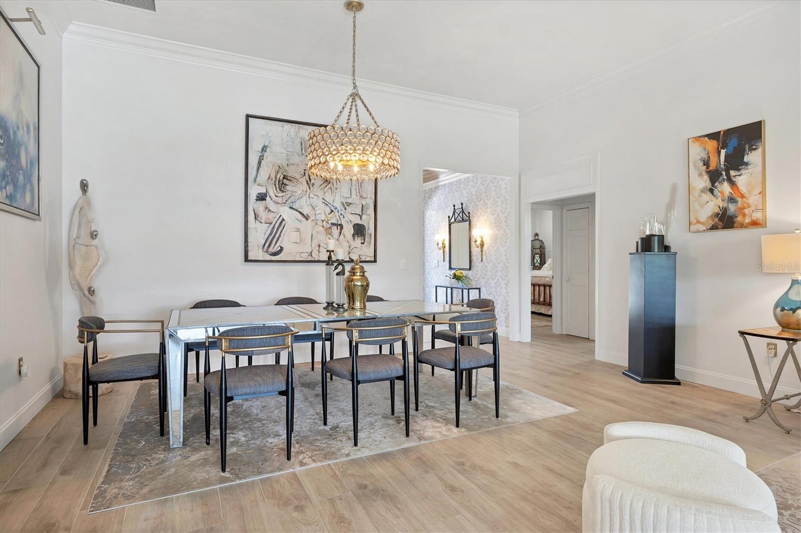 BISHOPS COURT AT OAKS PRESERVE - Residential