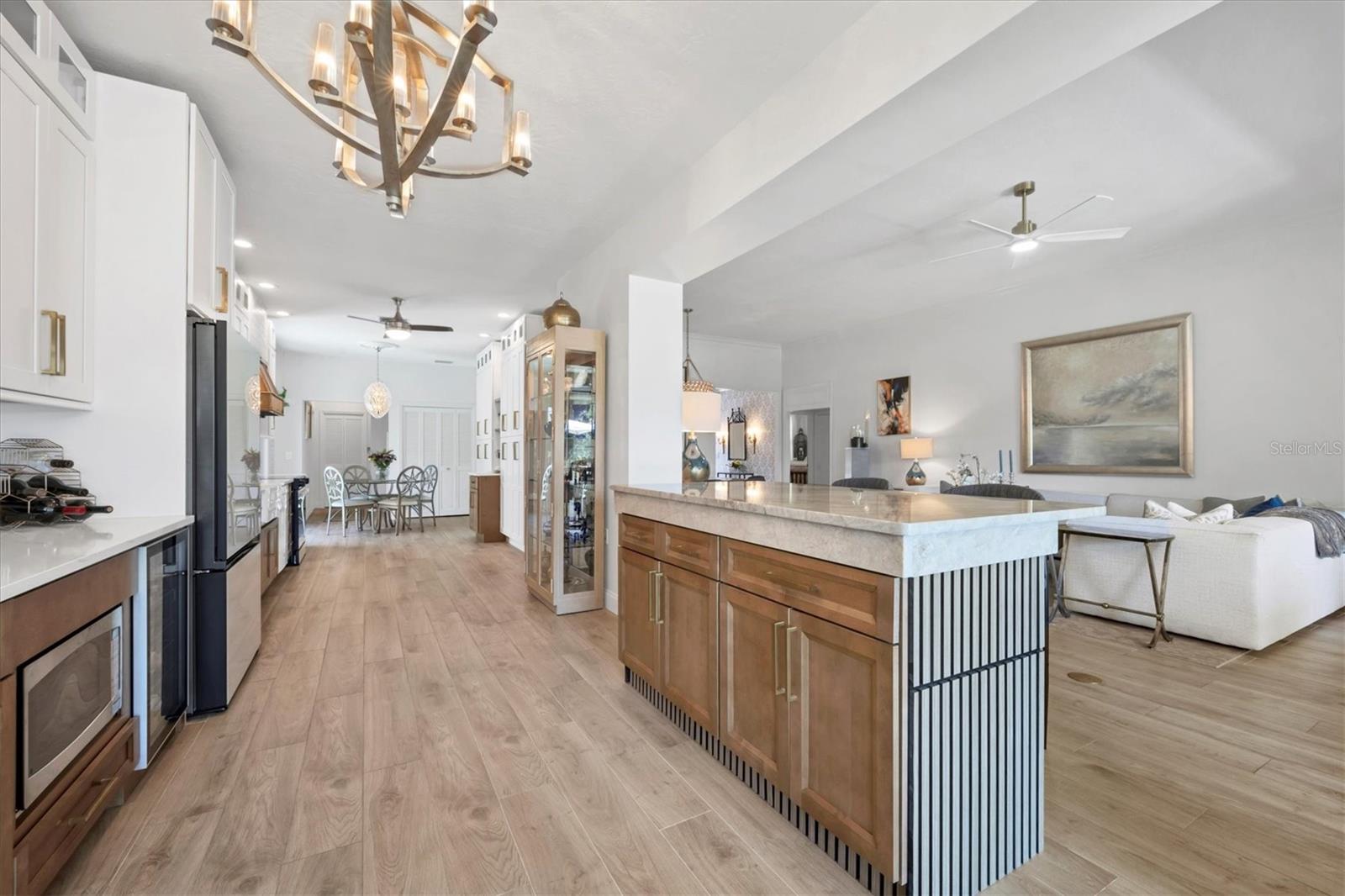 BISHOPS COURT AT OAKS PRESERVE - Residential