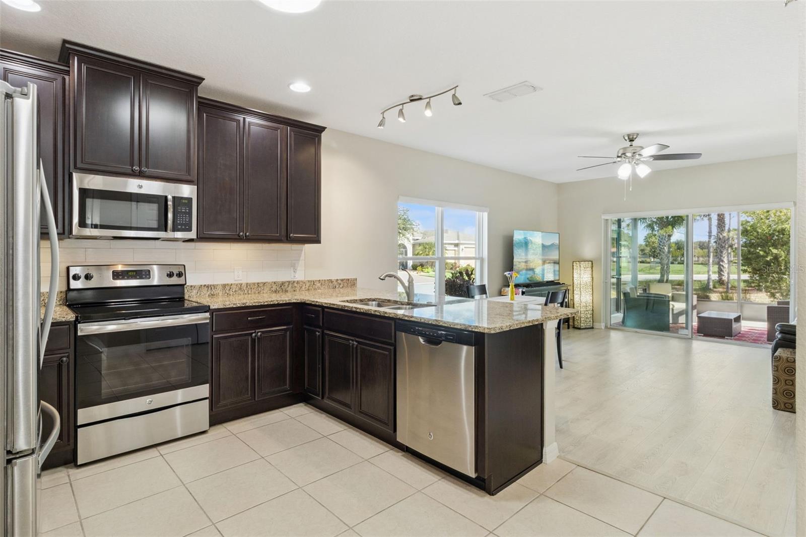 SOLIVITA PH 7F - Residential