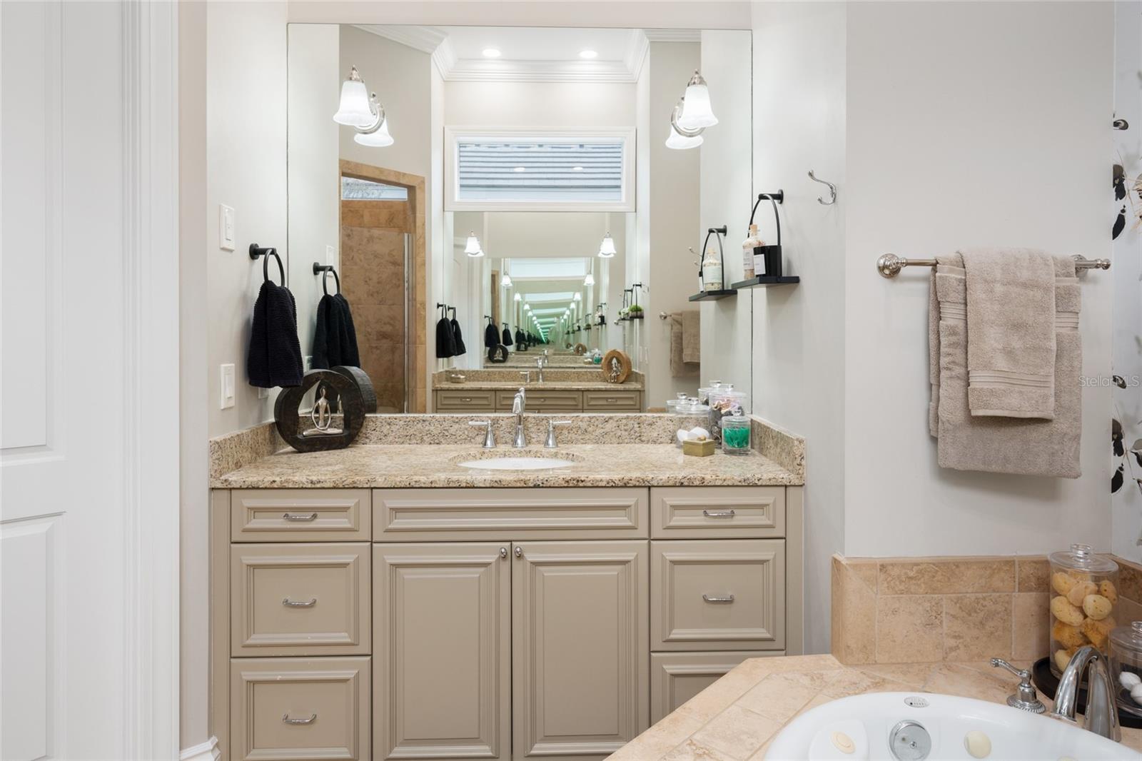 RLR GOLDEN OCALA - Residential
