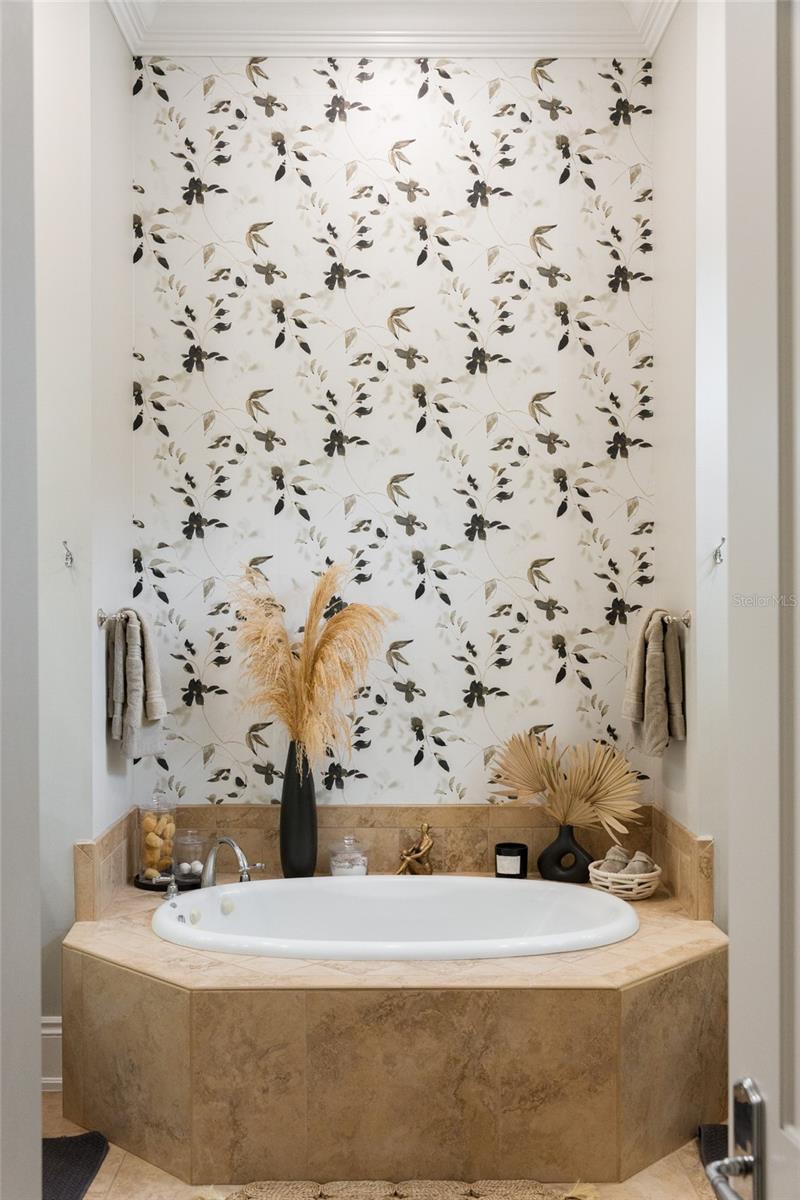 RLR GOLDEN OCALA - Residential