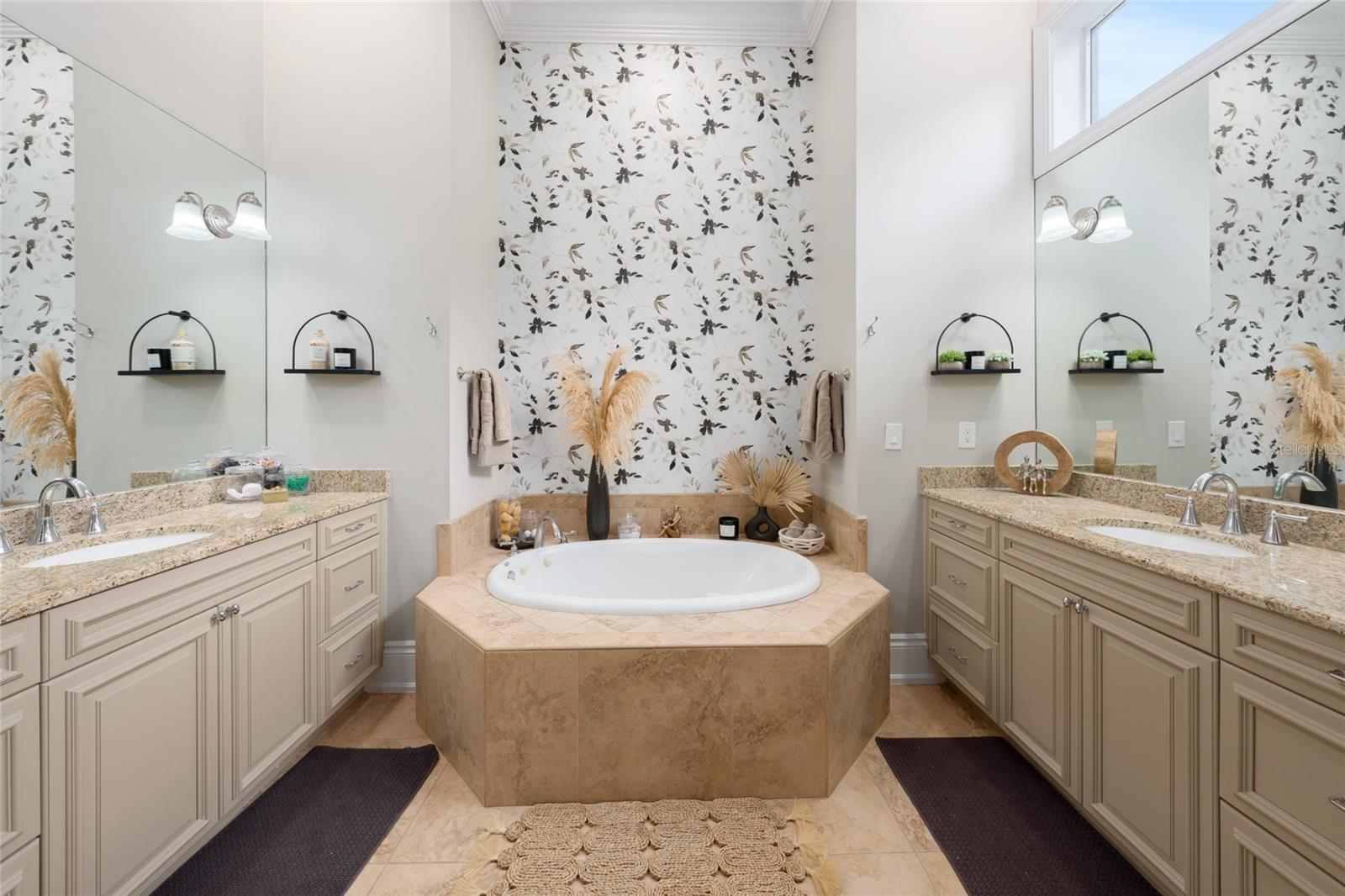 RLR GOLDEN OCALA - Residential