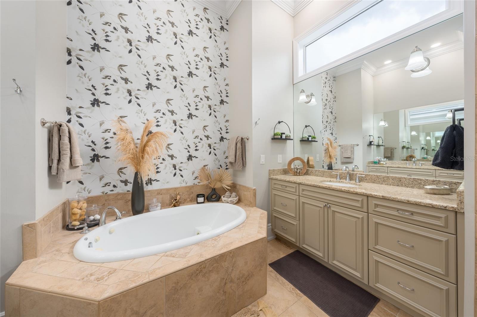 RLR GOLDEN OCALA - Residential