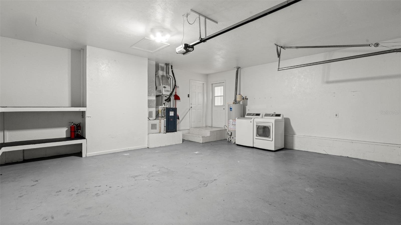 WESTCHESTER MANOR - Residential