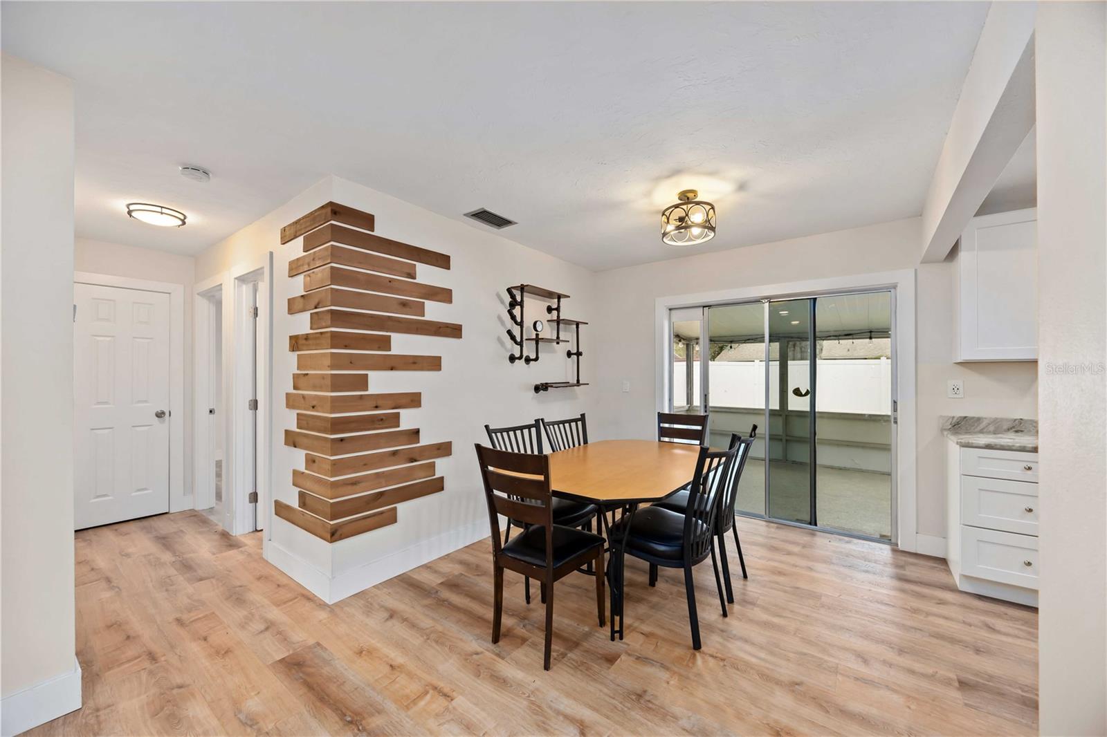 WINDSOR PARK THIRD UNIT - Residential