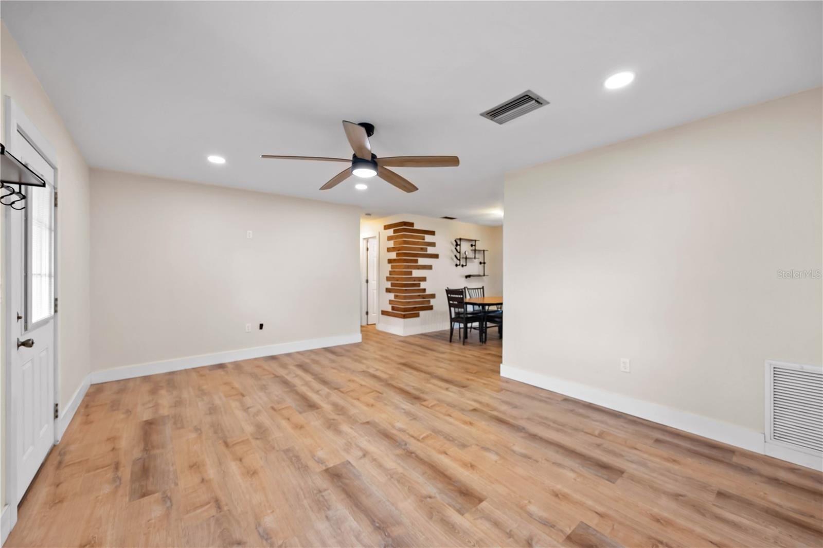 WINDSOR PARK THIRD UNIT - Residential