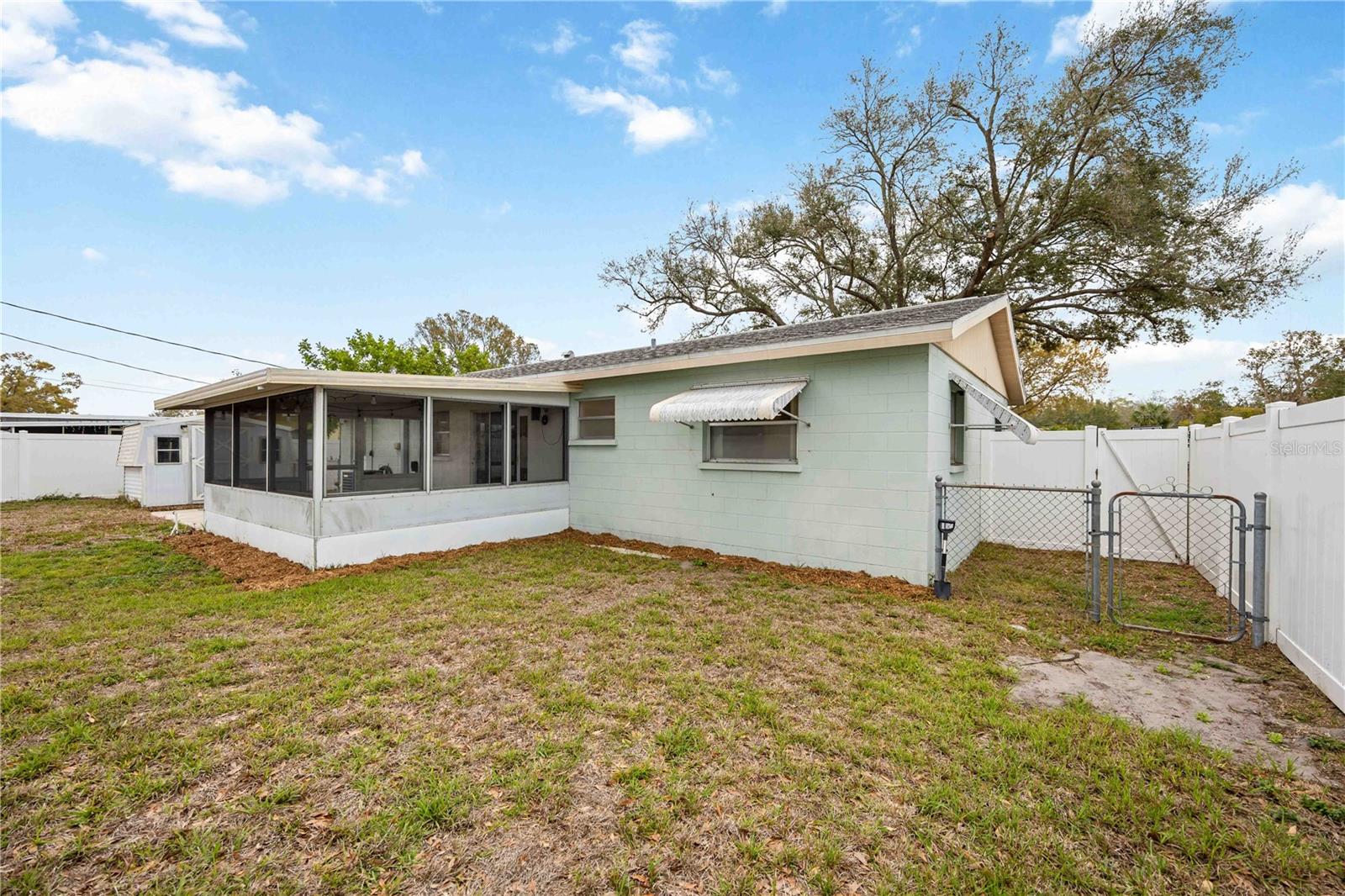 WINDSOR PARK THIRD UNIT - Residential