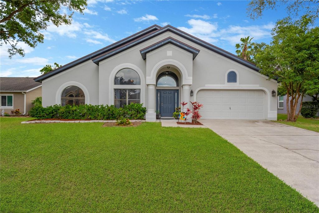 Photo of 1806 Powder Ridge Drive, Valrico, FL 33594 (MLS # TB8390180)