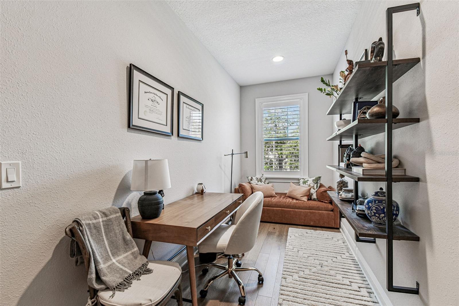 BELLAVILLA LUXURY TOWNHOMES - Residential