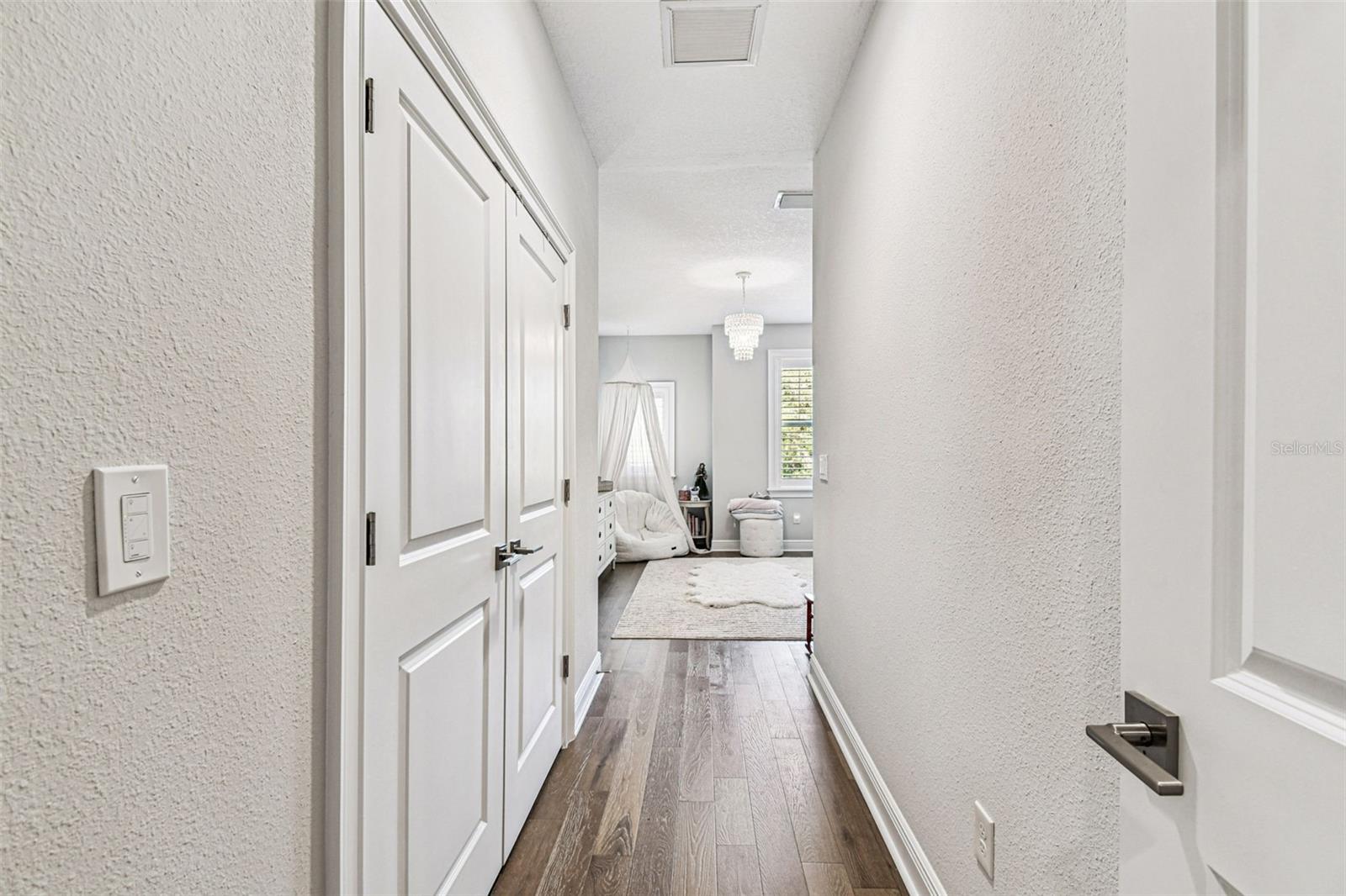 BELLAVILLA LUXURY TOWNHOMES - Residential