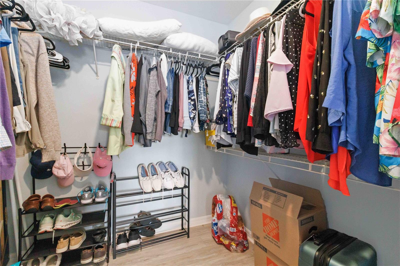 VILLAGIO - Residential Lease