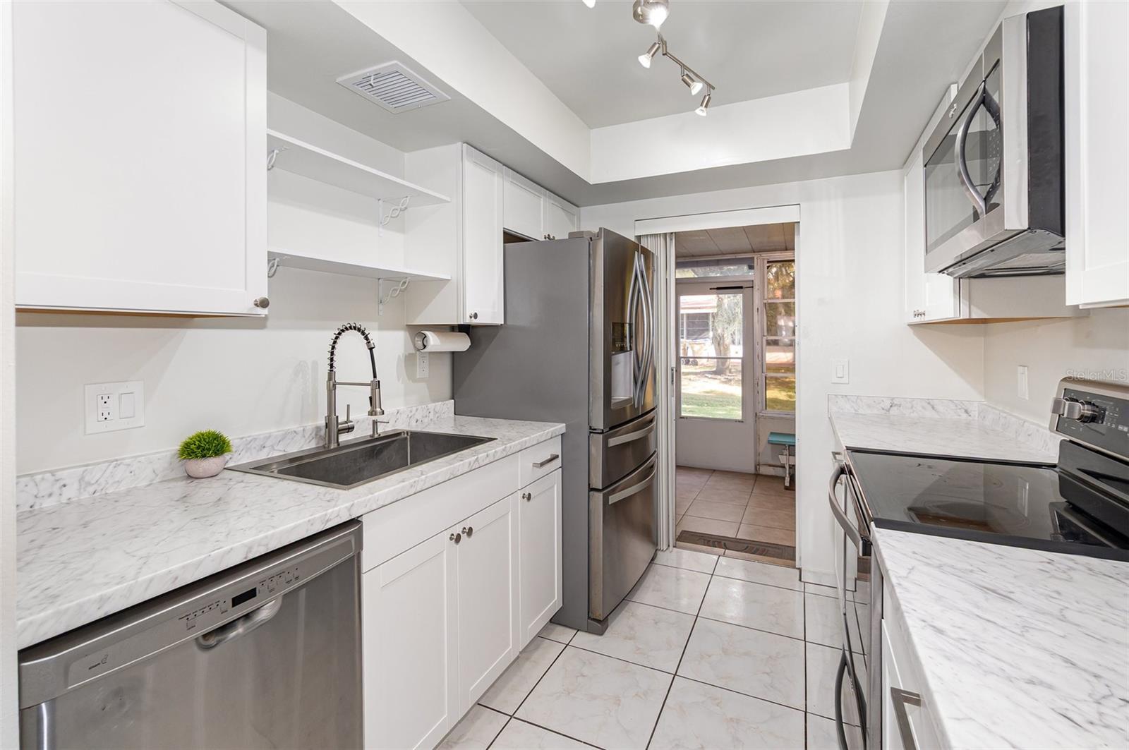 MARBRISA VILLAS - Residential