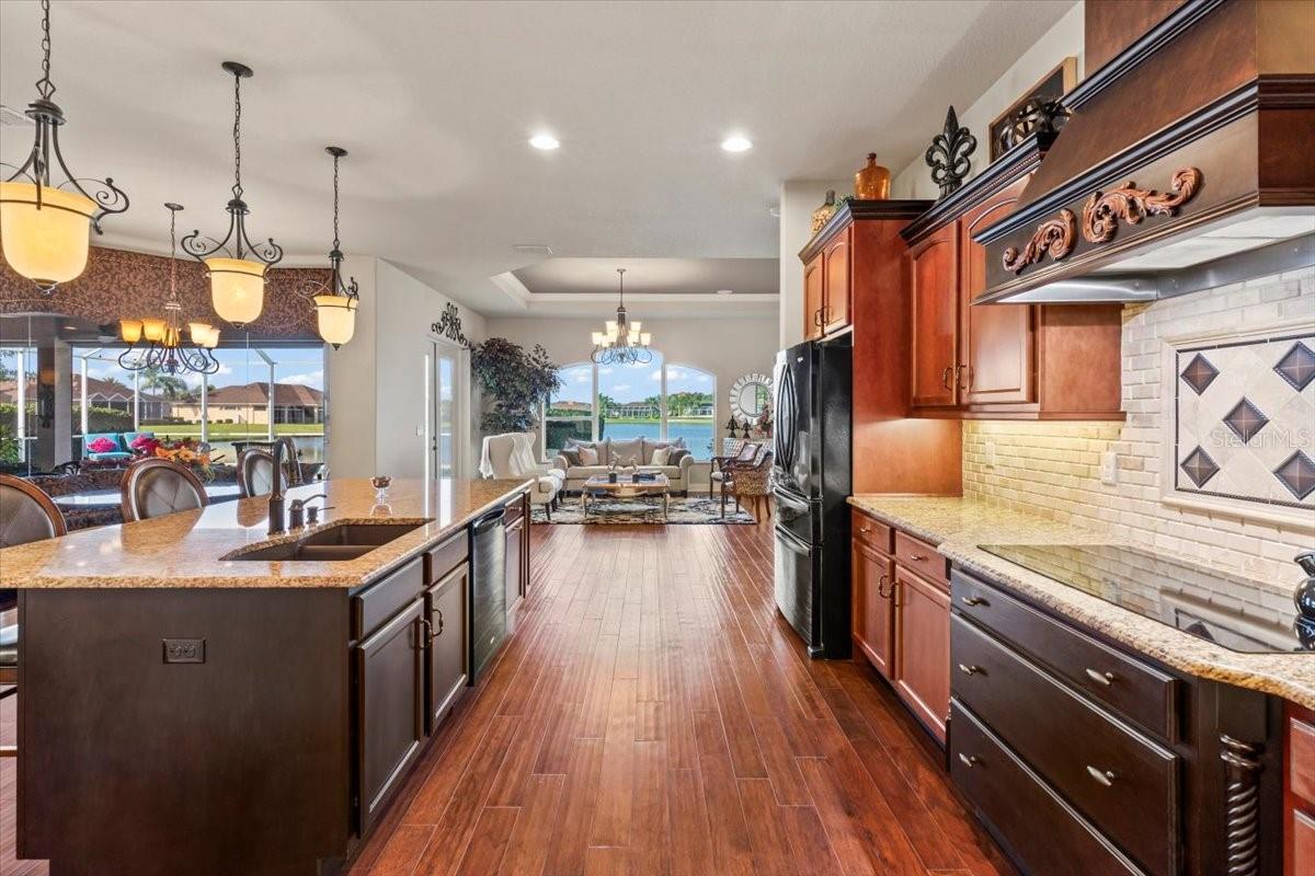 PROMENADE PARKE - Residential