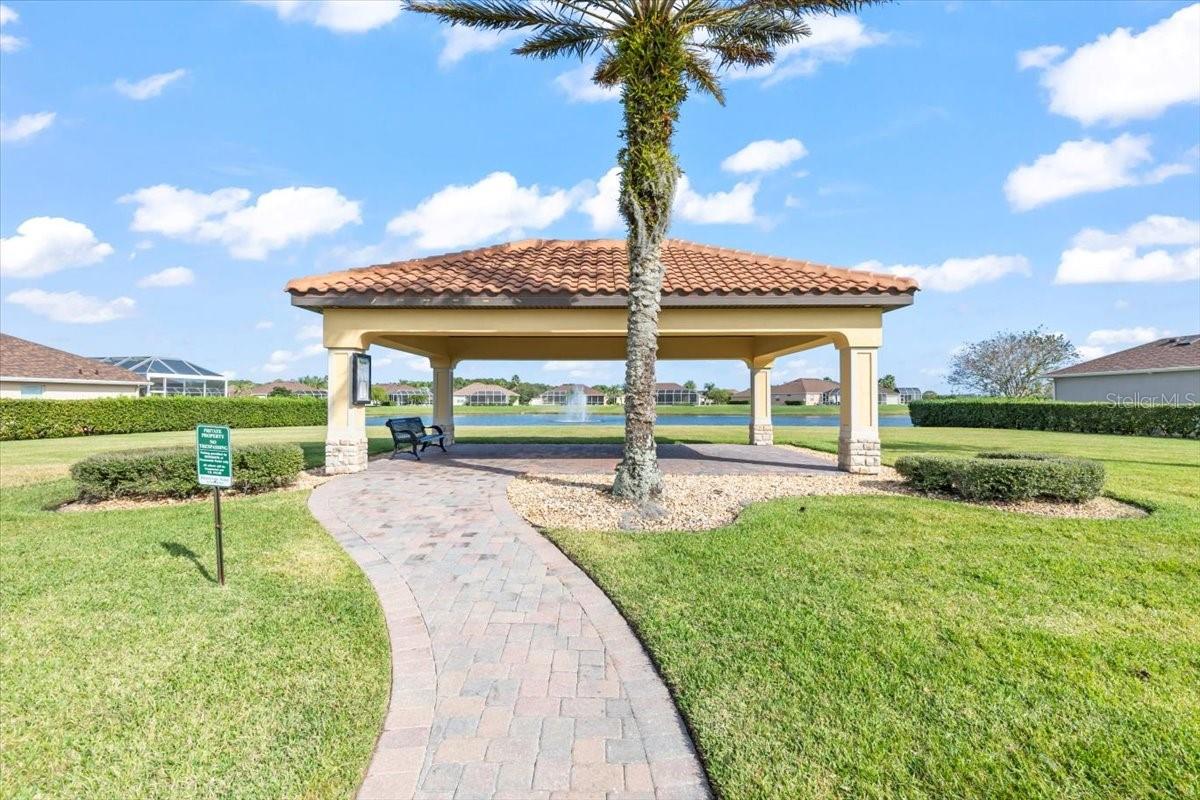 PROMENADE PARKE - Residential