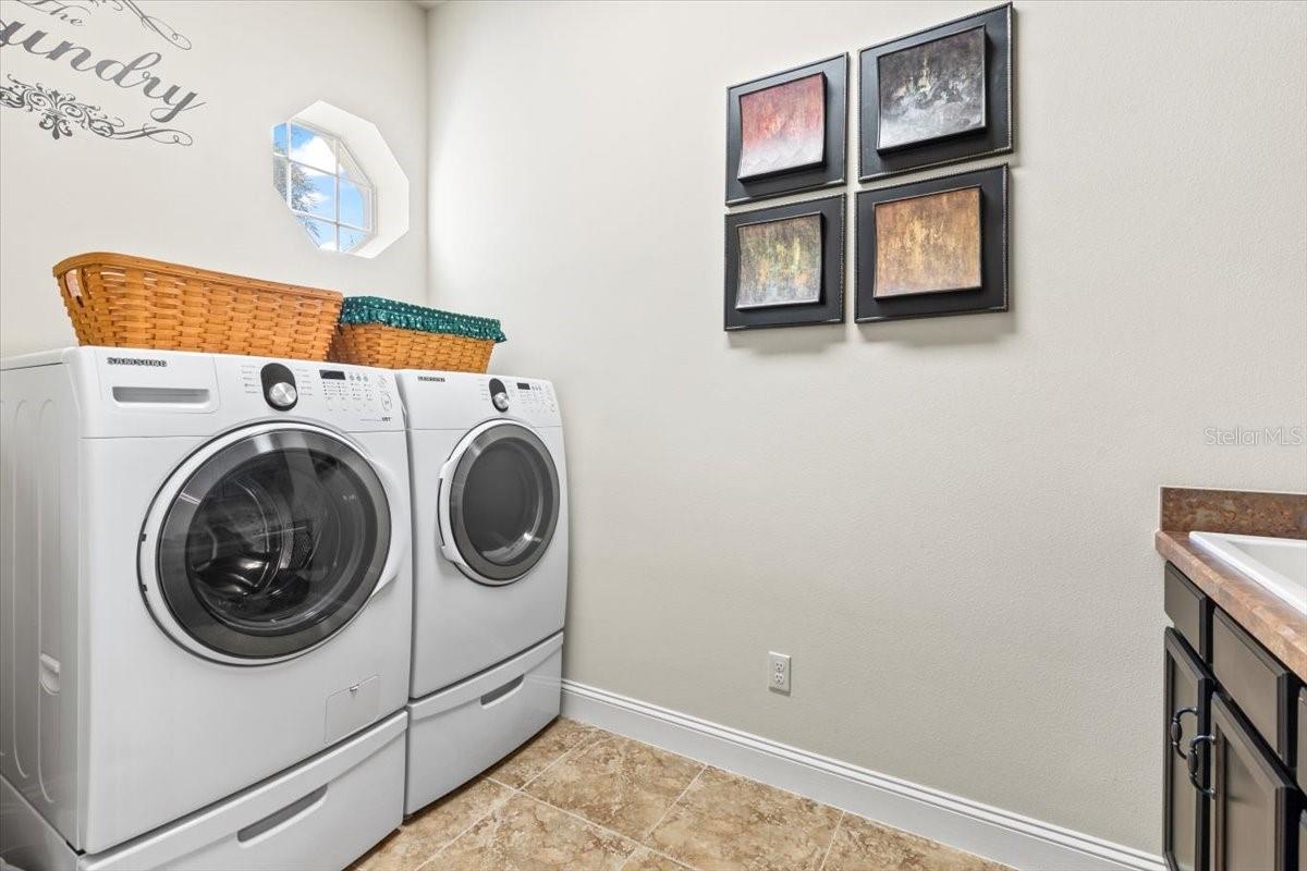 PROMENADE PARKE - Residential