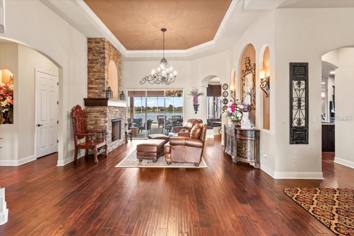 PROMENADE PARKE - Residential