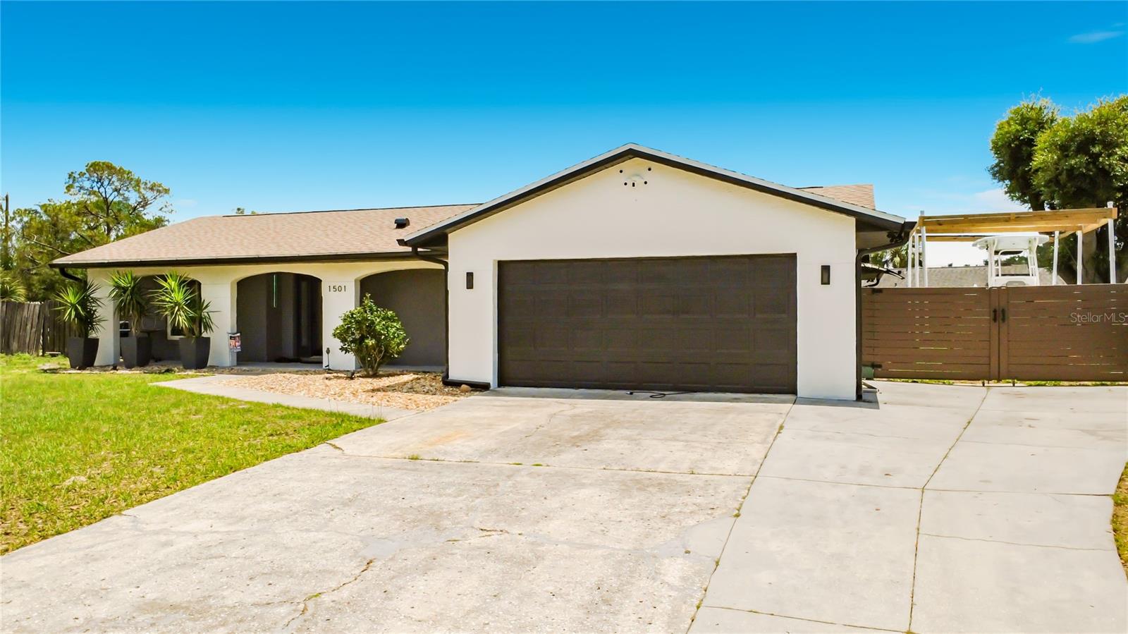 1501 AVALON BOULEVARD