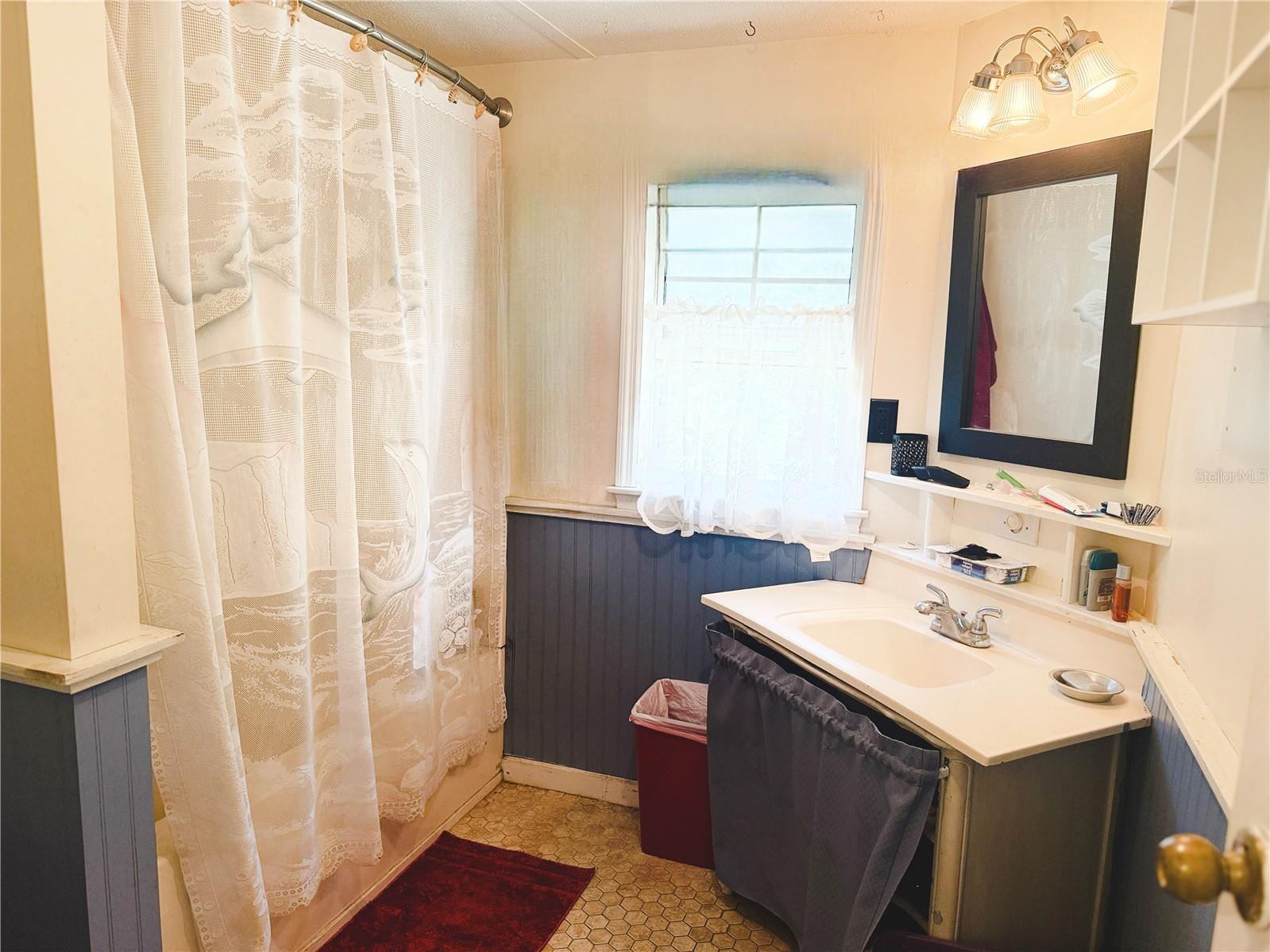 LAKE WEIR HEIGHTS - Residential