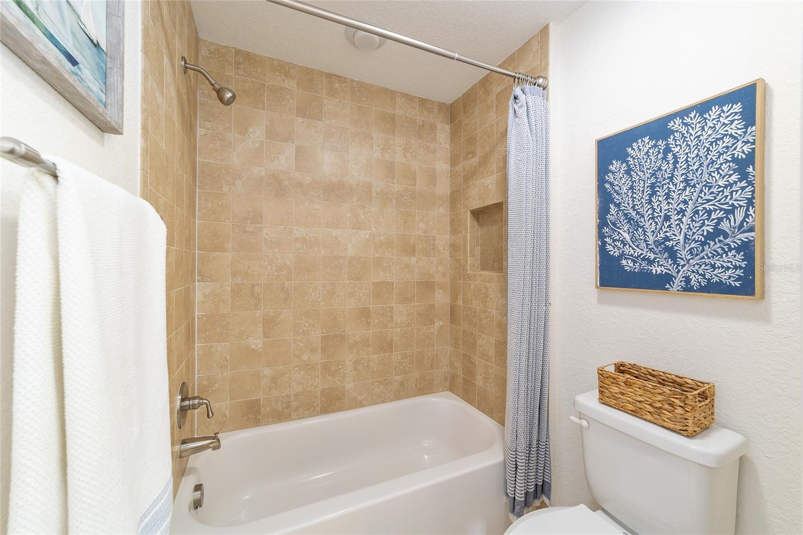 COTTAGES/LAKESIDE LNDGS - Residential