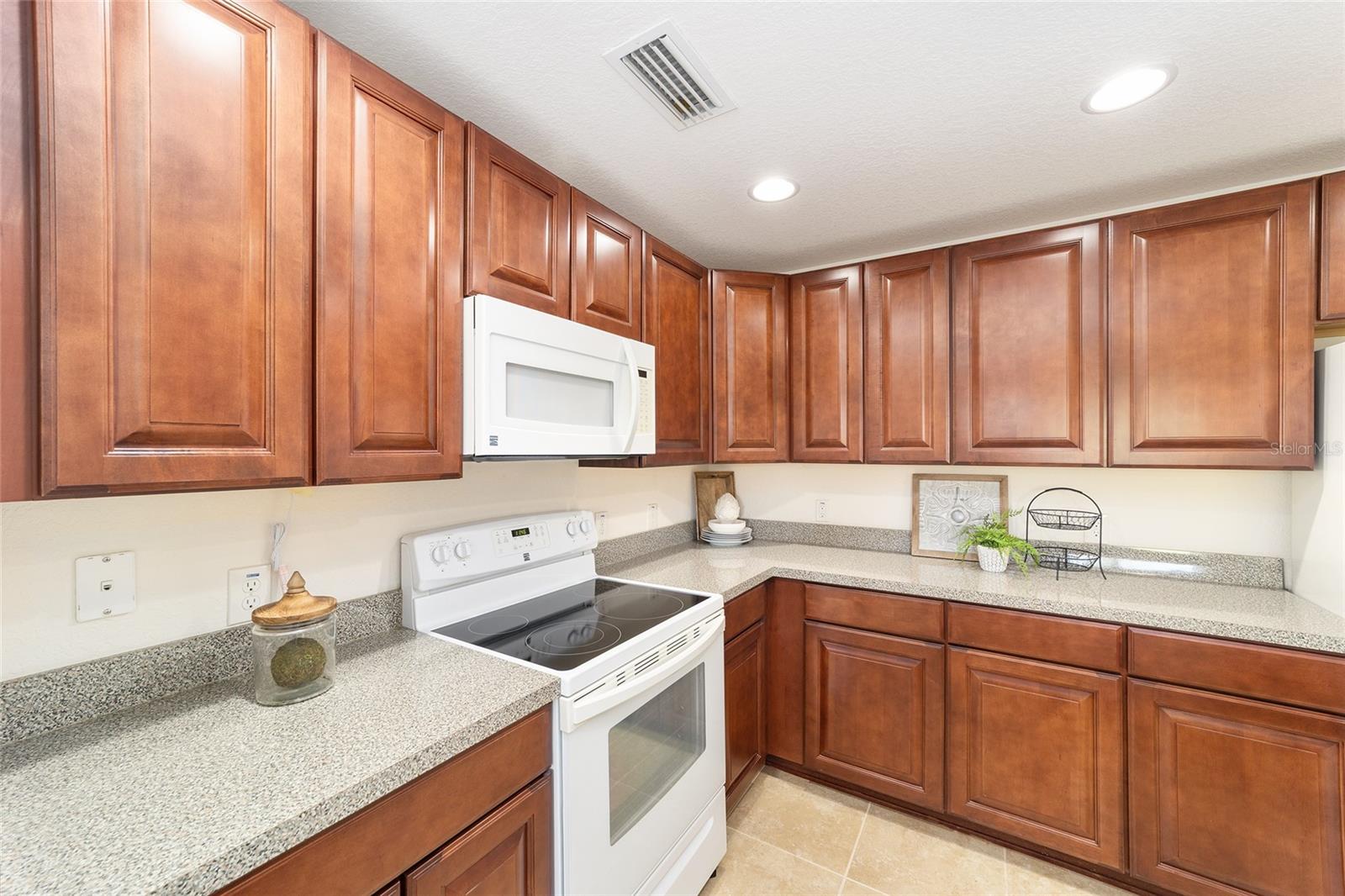 COTTAGES/LAKESIDE LNDGS - Residential