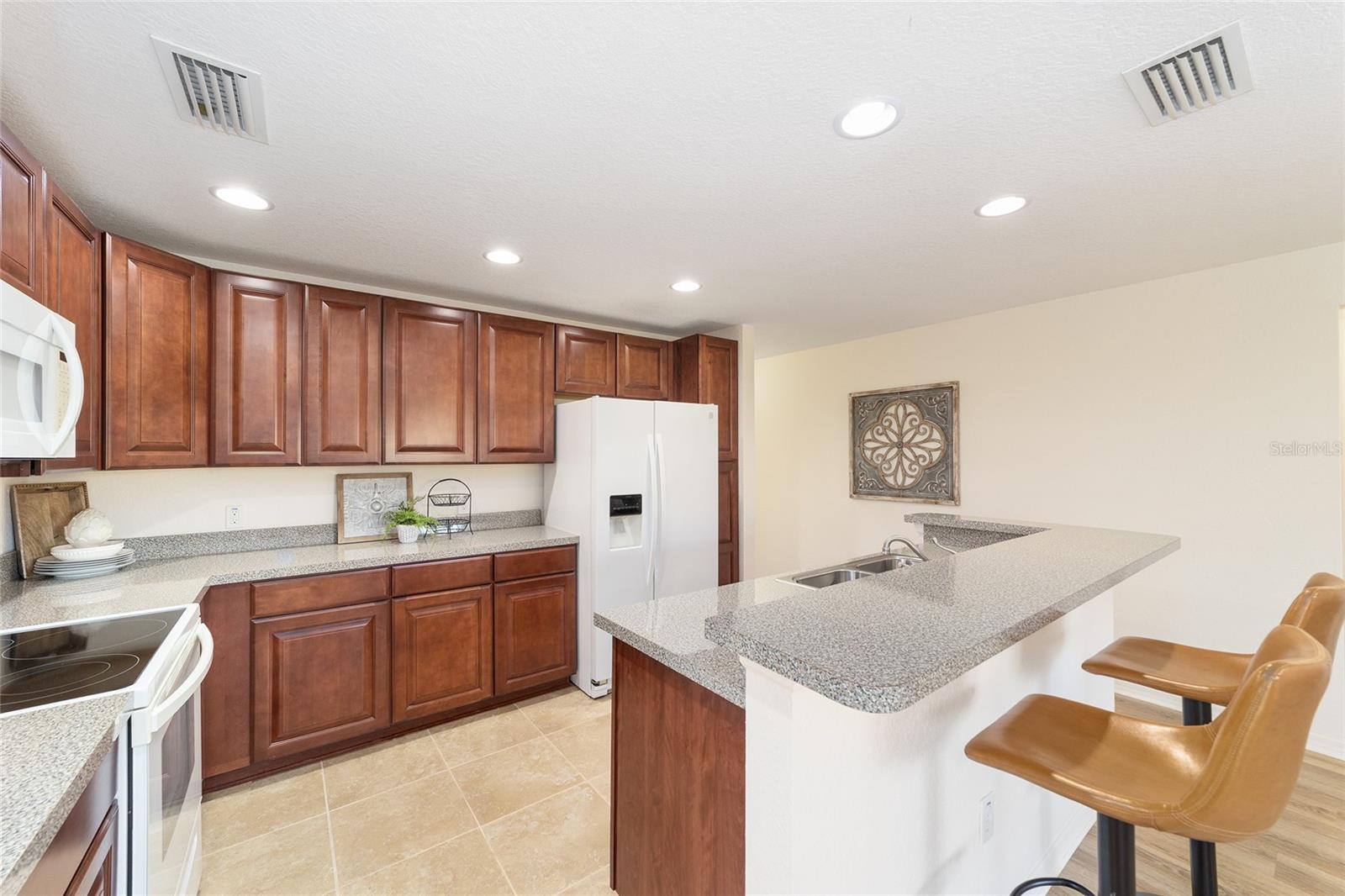 COTTAGES/LAKESIDE LNDGS - Residential