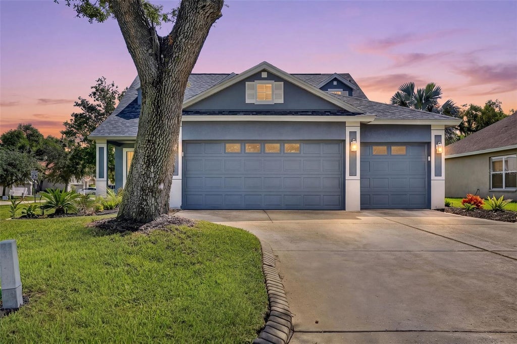 Photo of 4007 34th Street E, Bradenton, FL 34208 (MLS # A4704947)