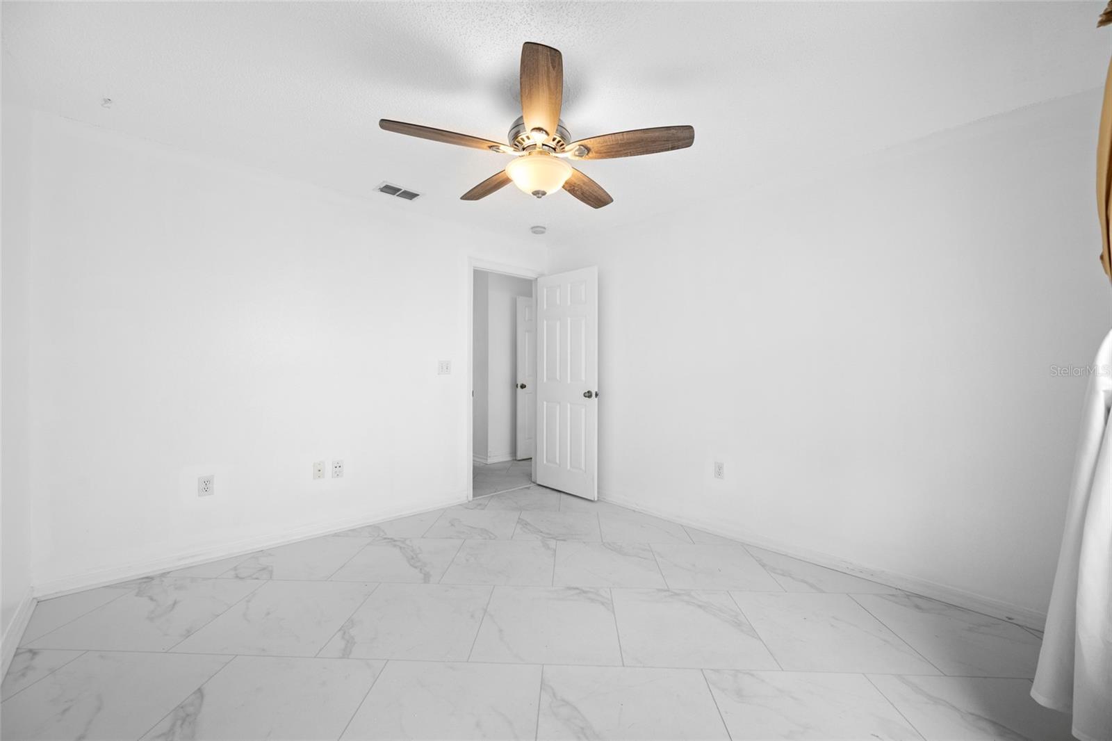 BROOKFIELD - Residential