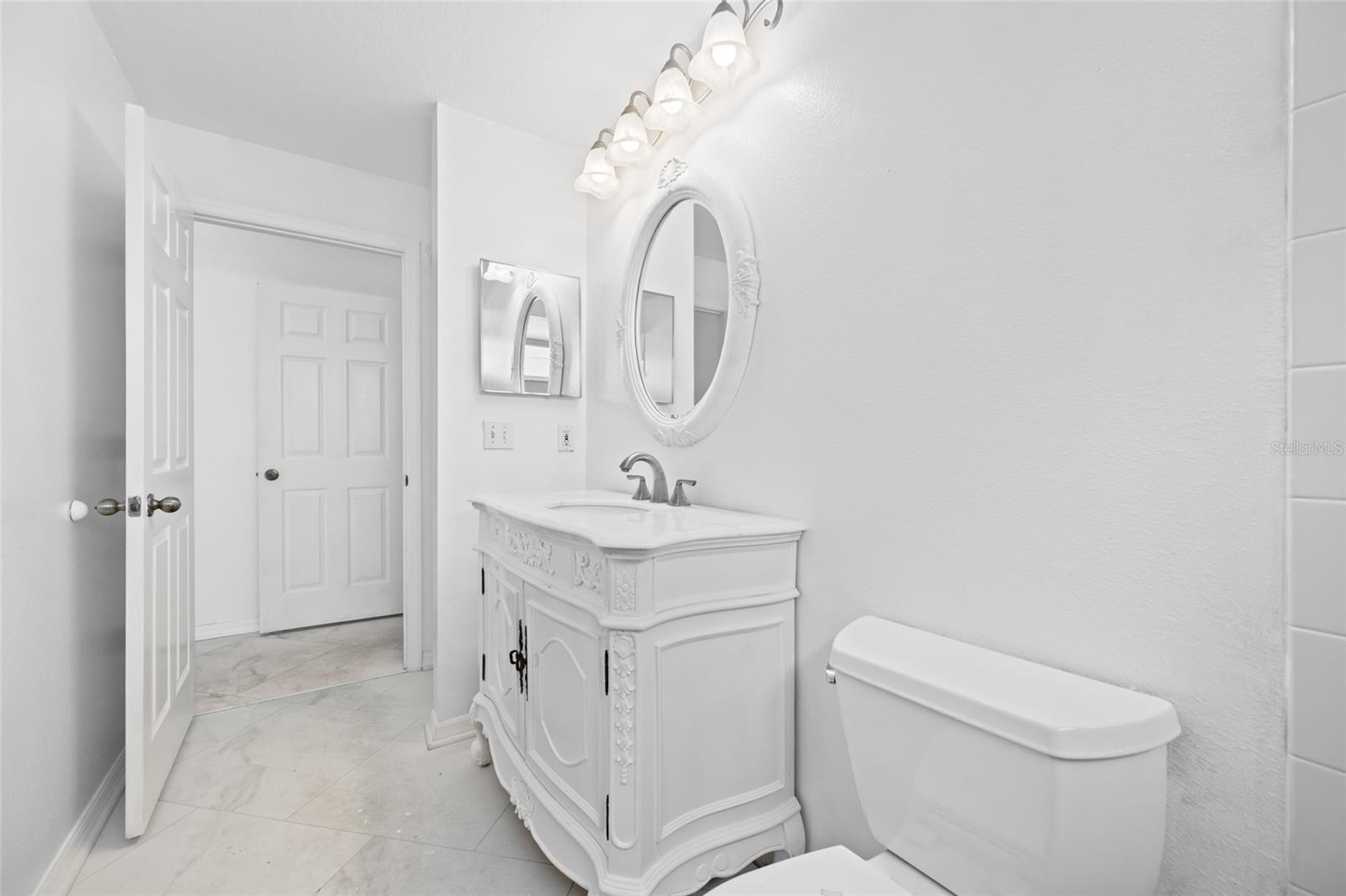 BROOKFIELD - Residential