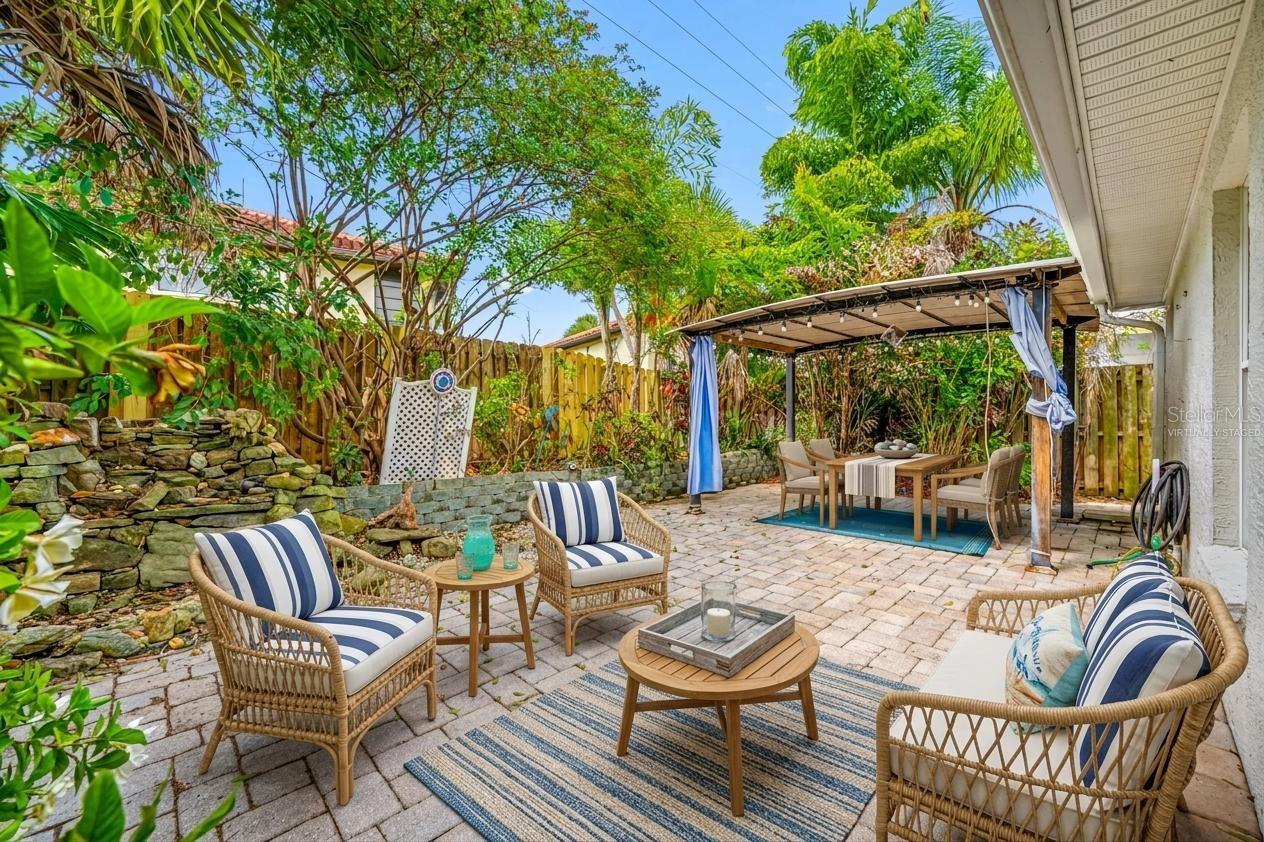 BROOKFIELD - Residential