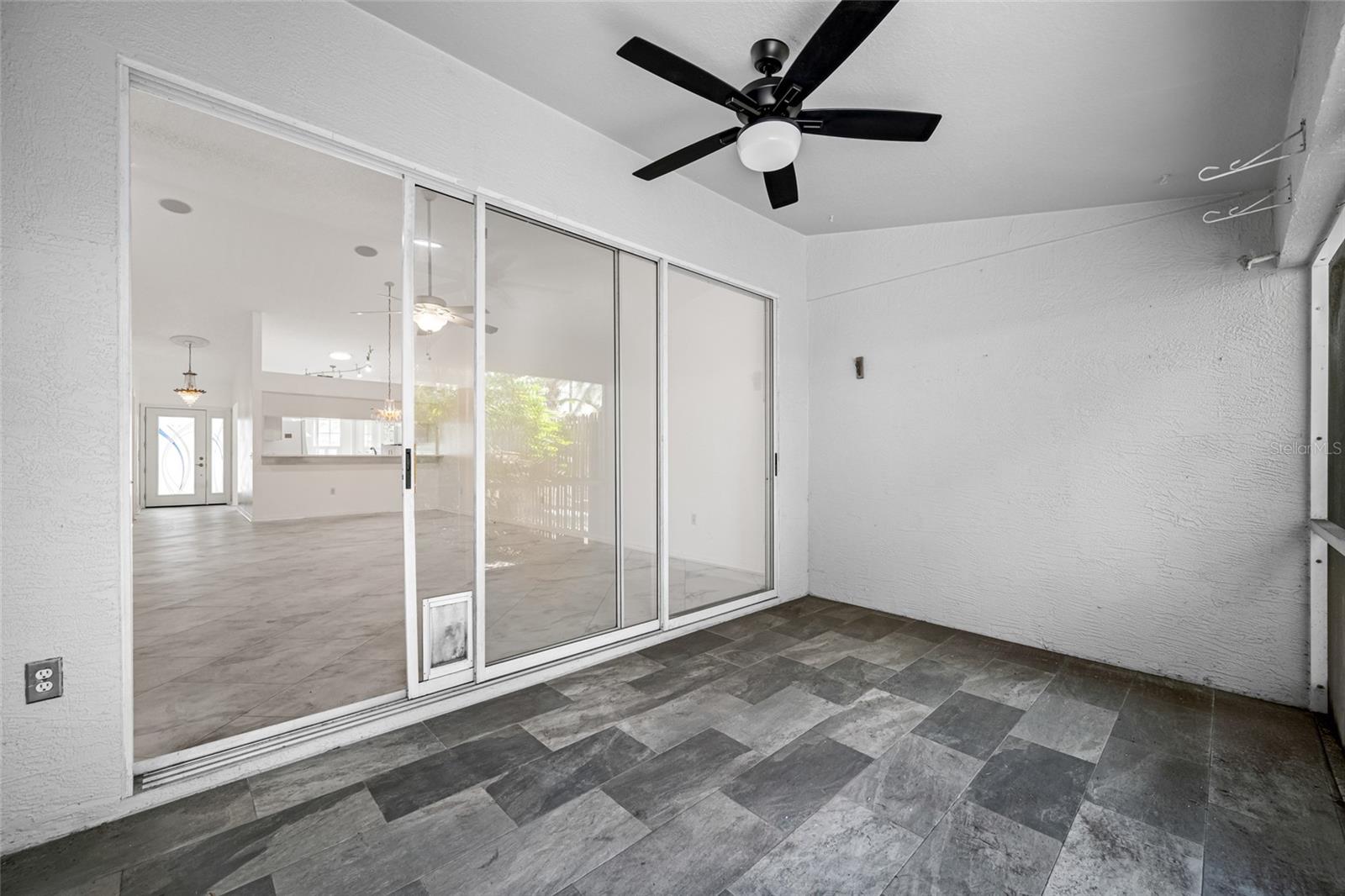 BROOKFIELD - Residential