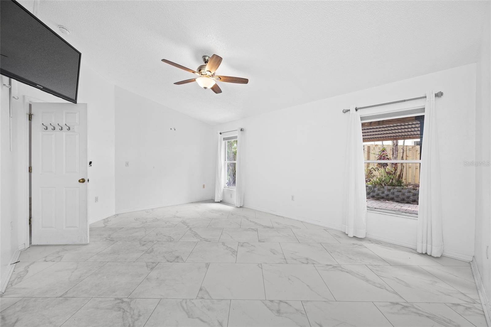 BROOKFIELD - Residential