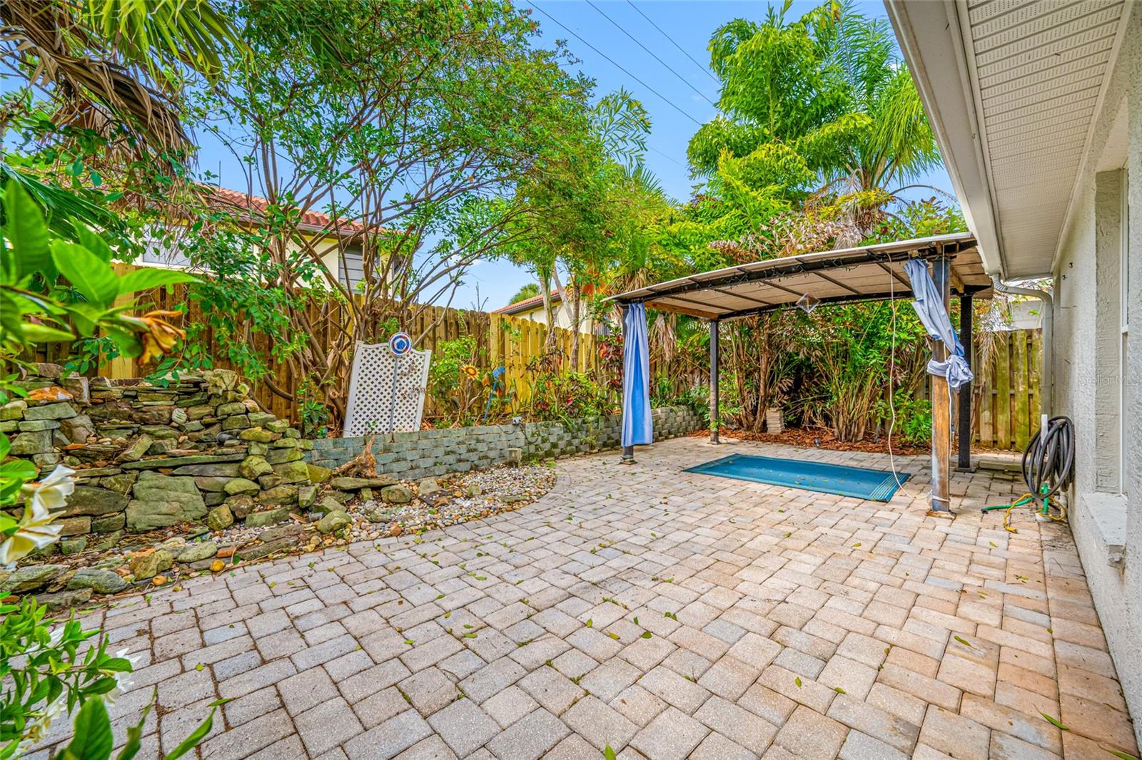 BROOKFIELD - Residential
