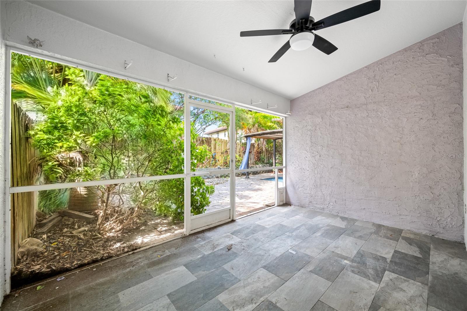 BROOKFIELD - Residential