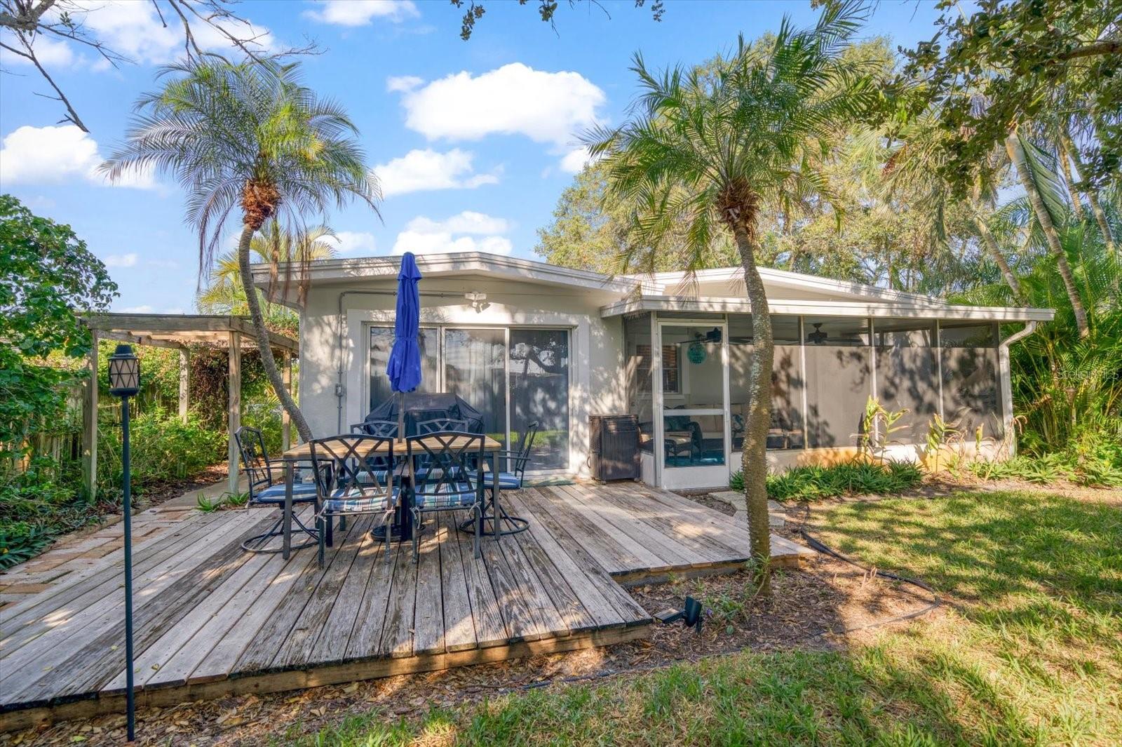 BELLEAIR BEACH YACHT CLUB ESTATES UNIT F - Residential