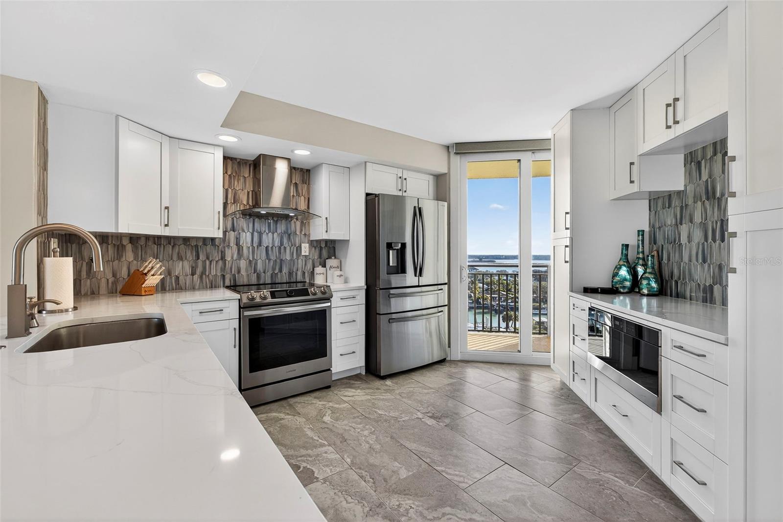 ISLAND WALK CONDO - Residential