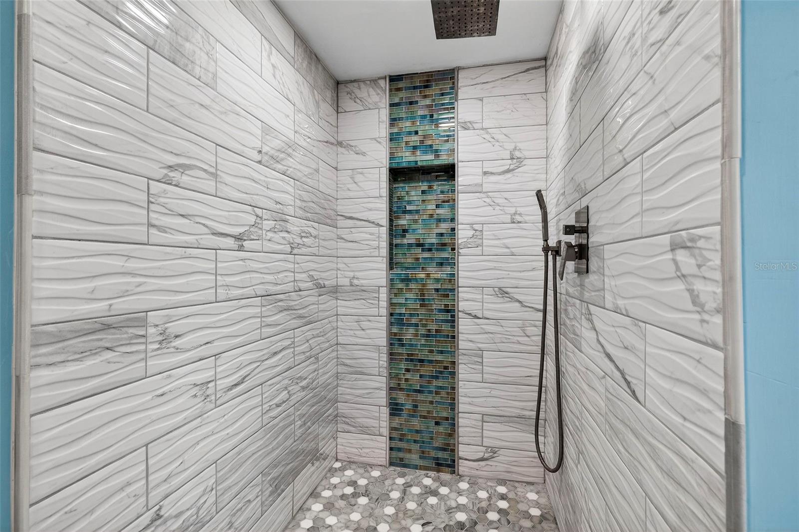 ISLAND WALK CONDO - Residential