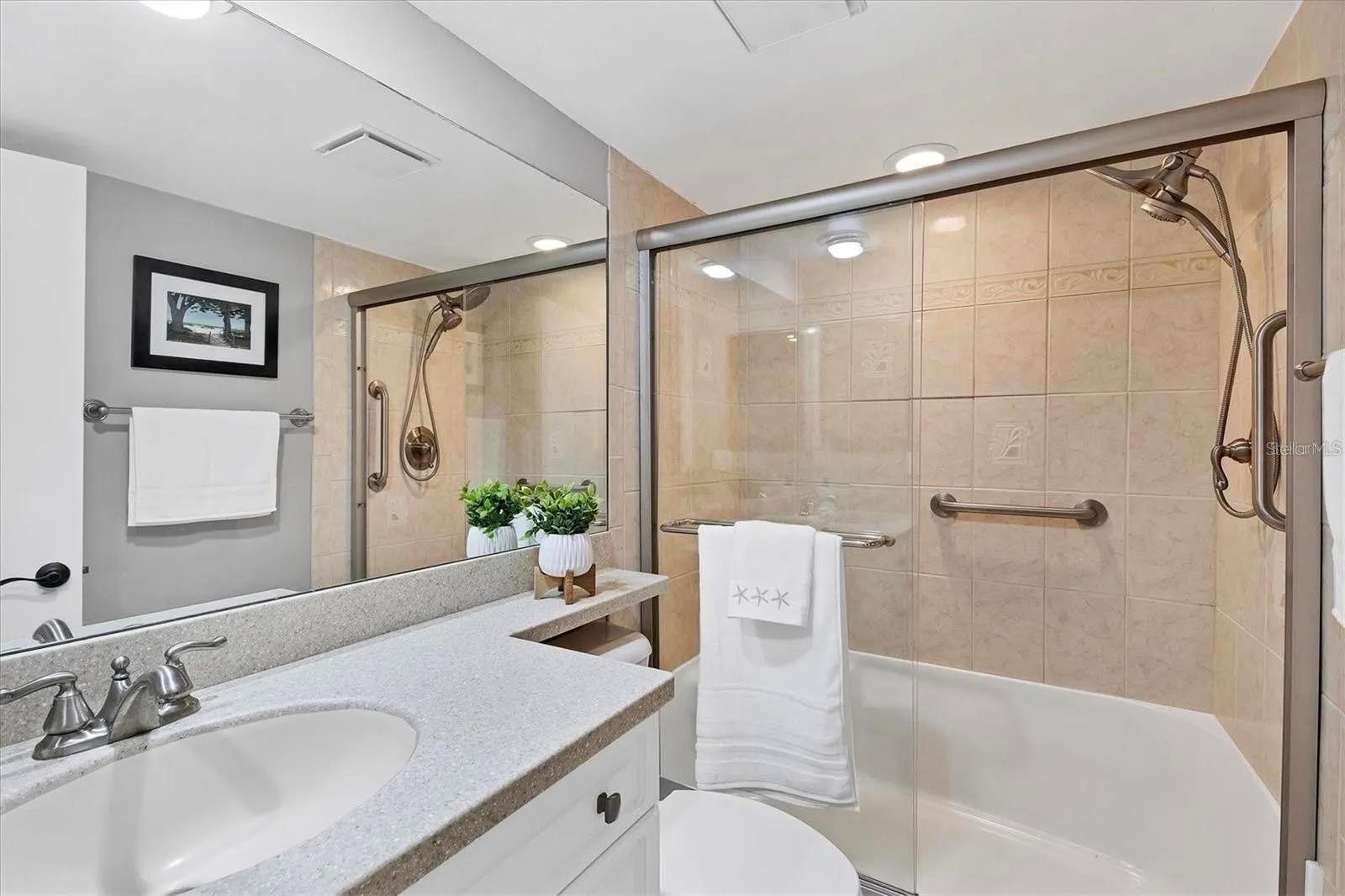 CASTEL DEL MARE - Residential Lease