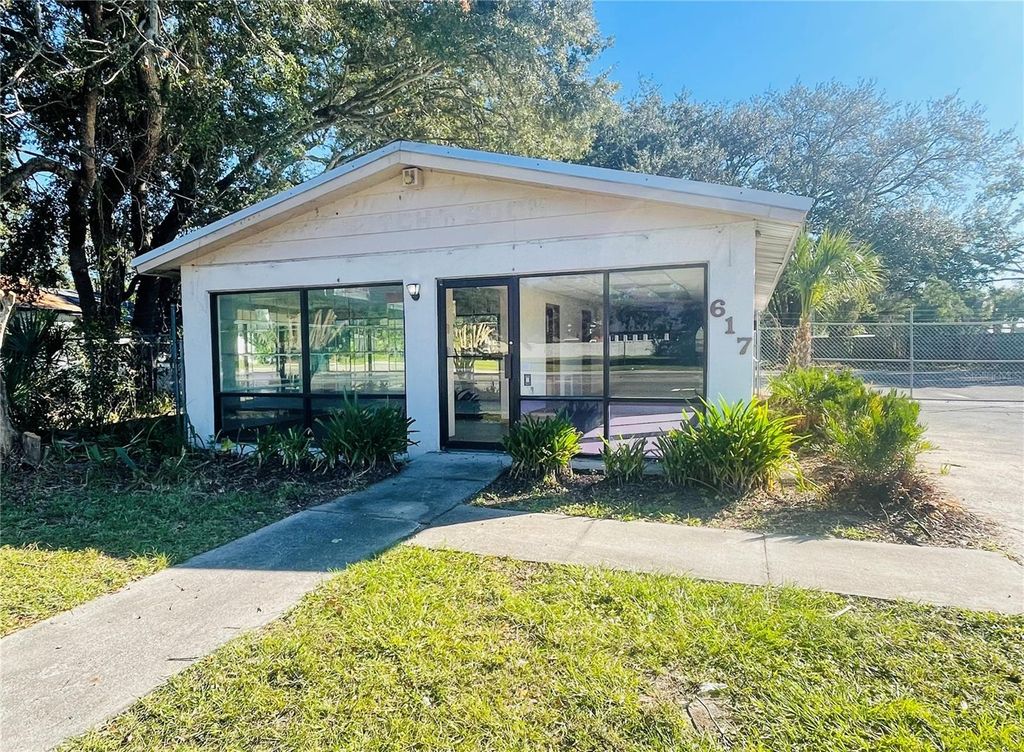 Photo of 617 N John Young Parkway, Kissimmee, FL 34741 (MLS # S5137756)